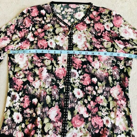Women’s Floral and Rhinestone Zipper Cardigan - Picture 5 of 9